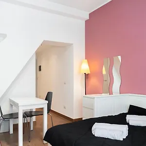 https://accogliente-monolocale-in-porta-romana.it-lombardy.com